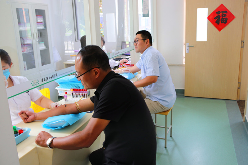 關(guān)愛員工健康 拓展幸?？臻g——中建聯(lián)合工會(huì)組織2019年度員工健康體檢(圖2)